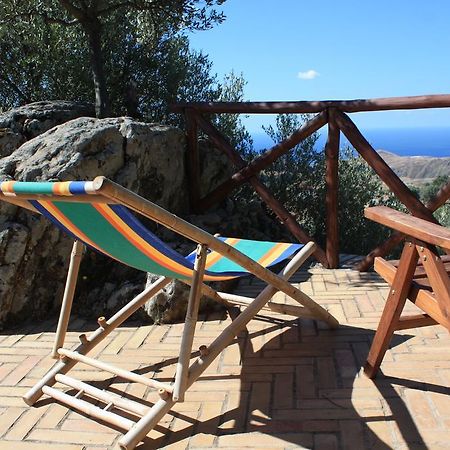 Bed and Breakfast Rocca Del Vento San Pantaleone Exterior foto