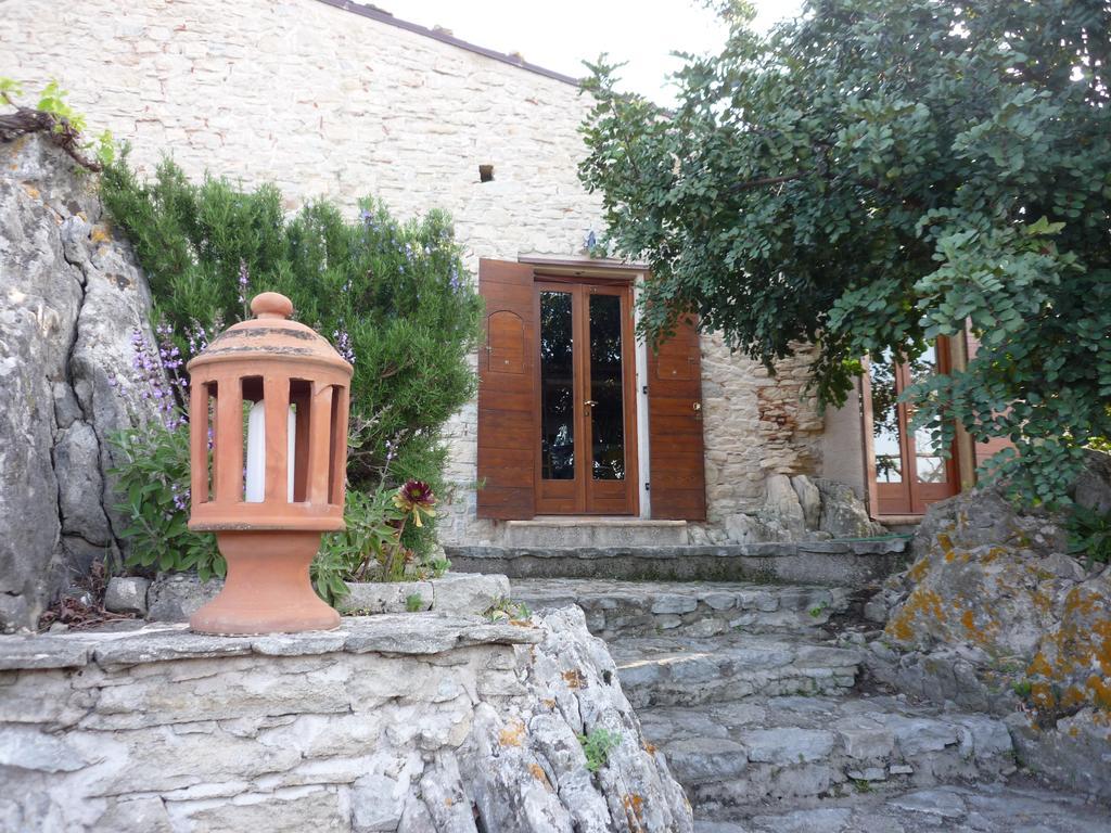 Bed and Breakfast Rocca Del Vento San Pantaleone Zimmer foto