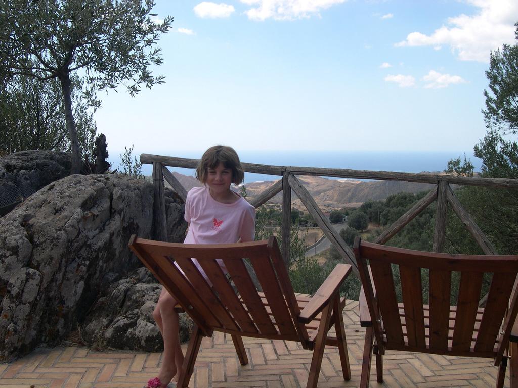 Bed and Breakfast Rocca Del Vento San Pantaleone Zimmer foto