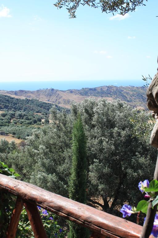 Bed and Breakfast Rocca Del Vento San Pantaleone Exterior foto